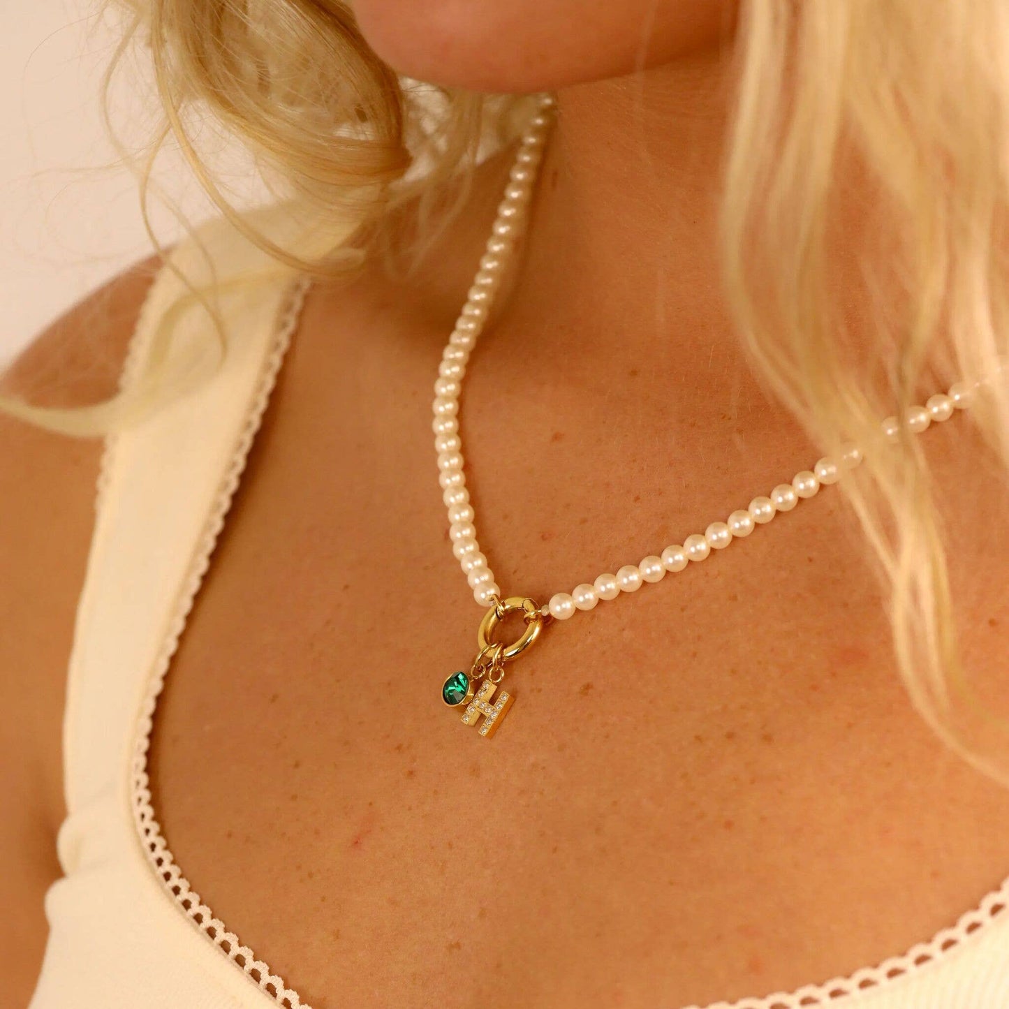 Pearl Charm Keeper Necklace - Kiska / Gold