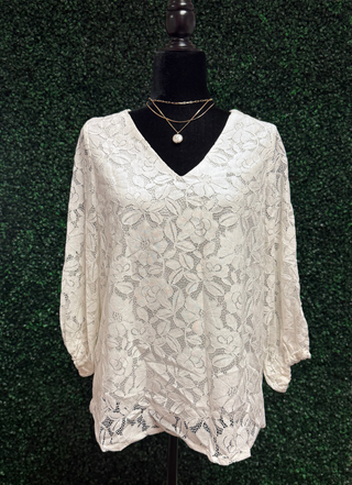 Floral Crochet Blouse – Elegant 3/4 Sleeve White Top - Medium