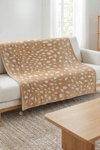 Butter-Soft Fawn Print Throw Blanket – Luxe Camel & White Decor