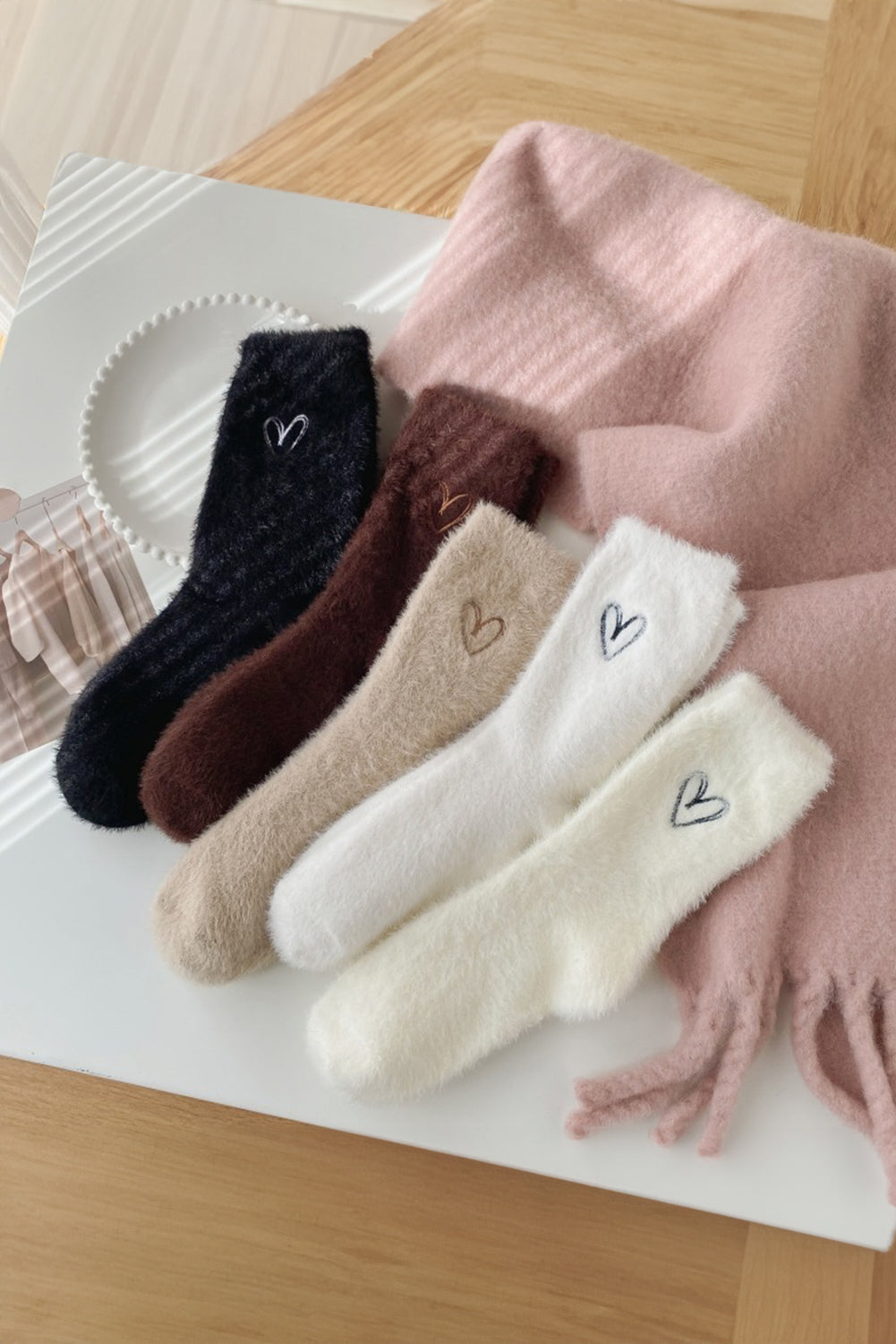 White Heart Embroidered Soft Crew Socks