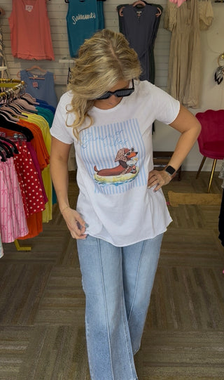 Capri Chic: Italian-Made Dachshund Luxe Graphic Tee