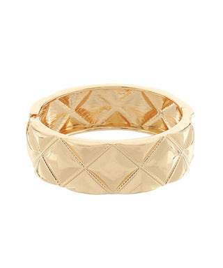 Aria Quilted Gold Bangle – Luxury Textured Metal Statement Bracelet