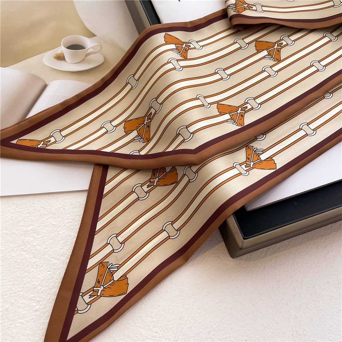 Equestrian Chain-Print Skinny Scarf – Twill Silk-Style Neckerchief - Beige - Accessories