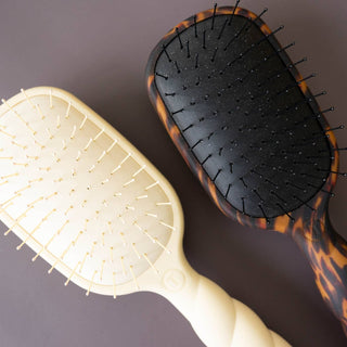 The Ultra-Gentle Fine Hair Detangling Brush – Tortoise Shell Edition