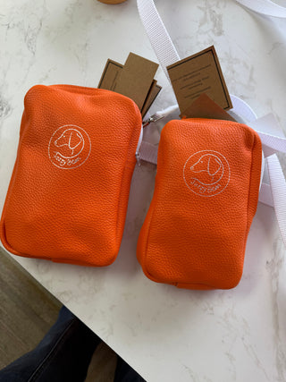 Jazzy Bean Slender Sling Crossbody – Tennessee Orange with White Zipper - Small - Accessories